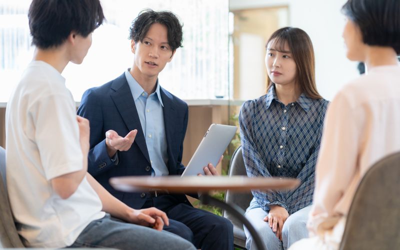 災害を乗り越え、立ち上がる大人の話を聞く